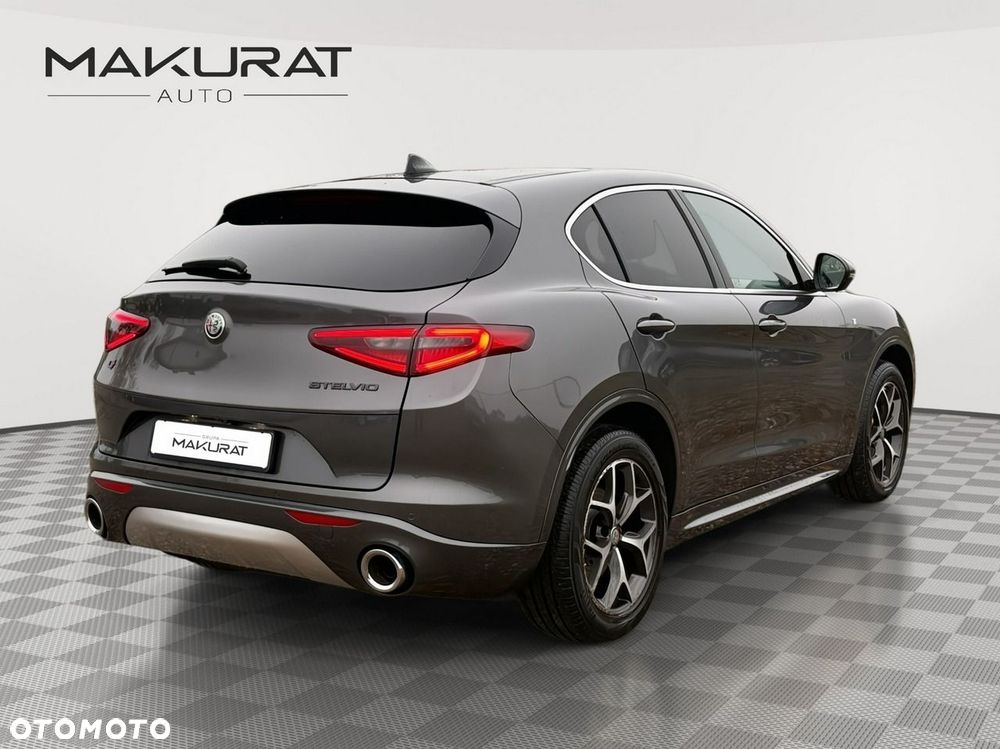 Alfa Romeo Stelvio 2.0 Turbo TI Q4 - 5