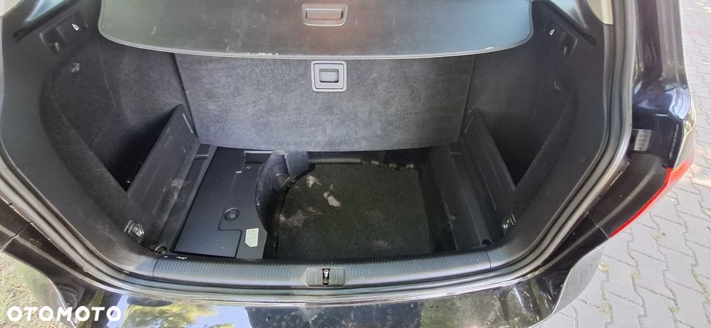 Volkswagen Passat 2.0 Blue TDI SCR Highline - 9