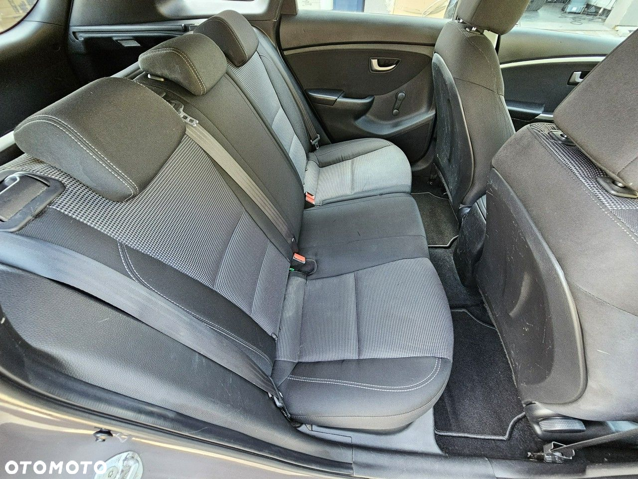 Hyundai i30 1.6 CRDi BlueDrive Comfort - 11