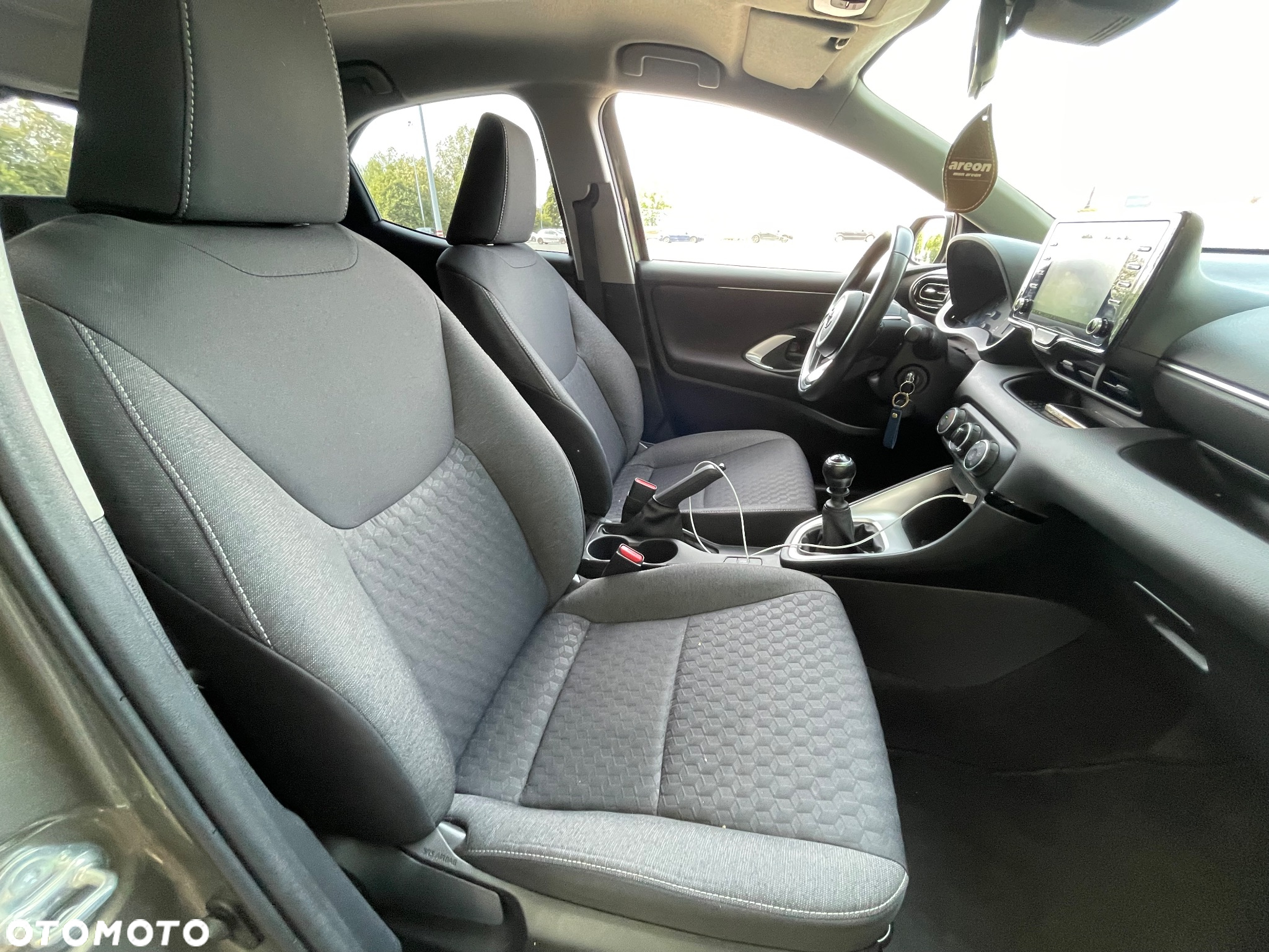 Toyota Yaris 1.5 Comfort - 30