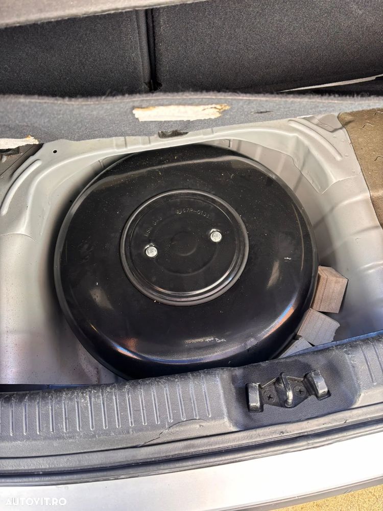 Hyundai i10 1.2 DOHC 5DR COMFORT - 9