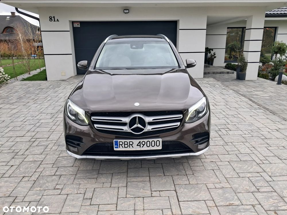 Mercedes-Benz GLC 250 4Matic 9G-TRONIC AMG Line - 22