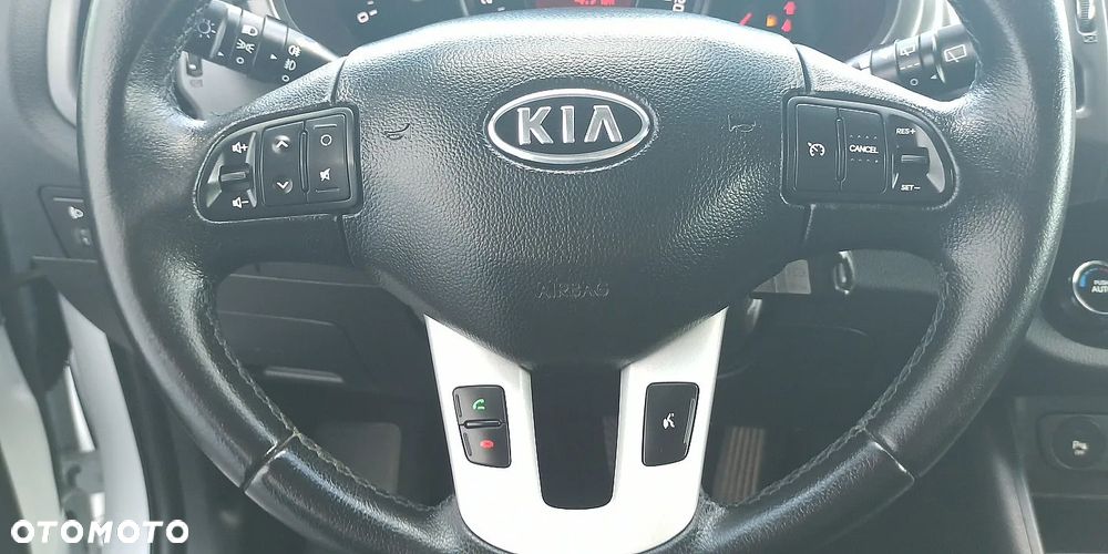 Kia Sportage 1.7 CRDI 2WD Dream-Team Edition - 21