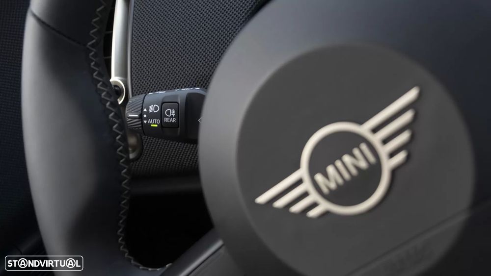 MINI Countryman E Classic M - 24