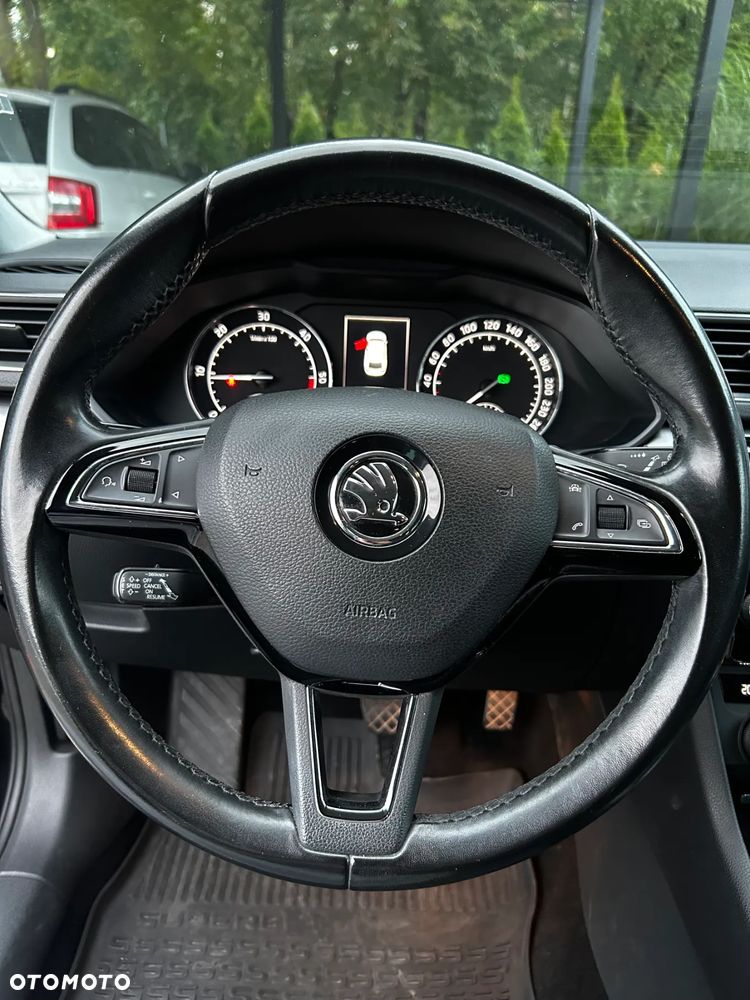 Skoda Superb 2.0 TDI 4x4 Style DSG - 11