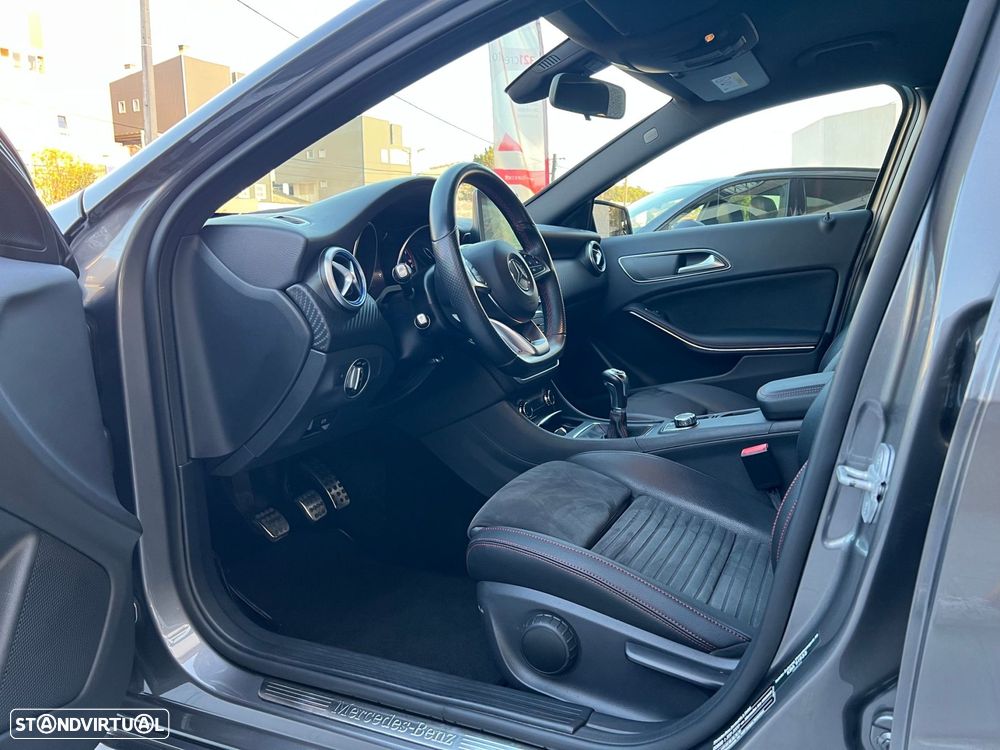 Mercedes-Benz A 180 d AMG Line - 11