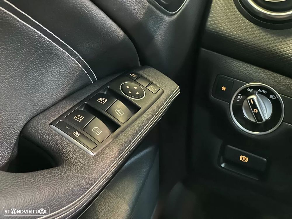 Mercedes-Benz A 180 d Style - 33