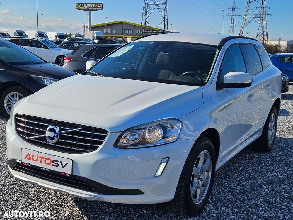 Volvo XC 60 D4 AWD Geartronic Momentum - 2