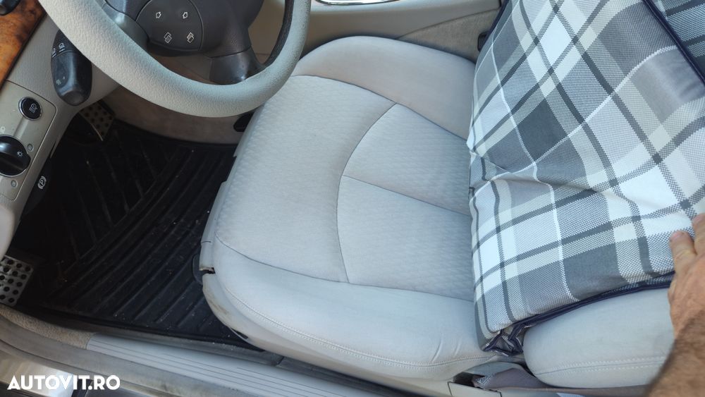 Mercedes-Benz E 200 KOMPRESSOR Automatik Elegance Sport Edition - 35