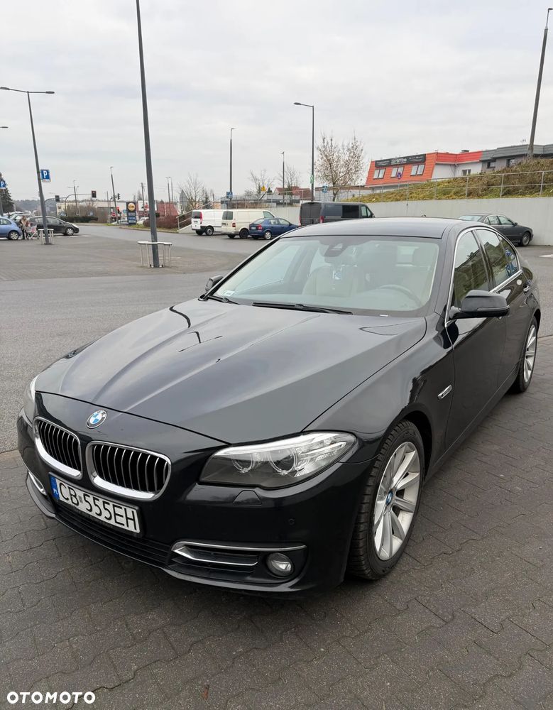 BMW Seria 5 520d xDrive Luxury Line - 1