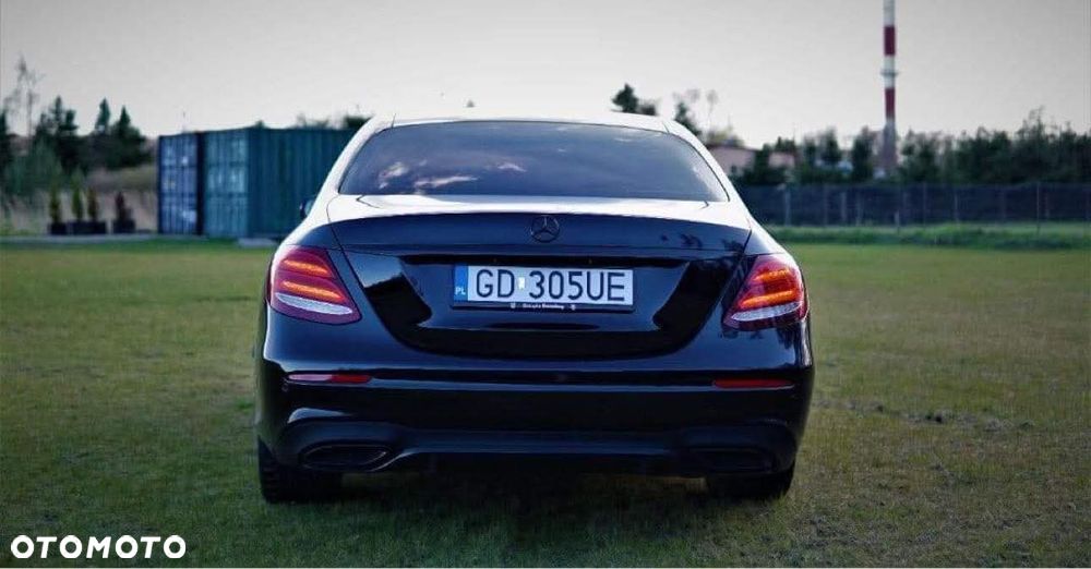 Mercedes-Benz Klasa E 220 d 9G-TRONIC - 8