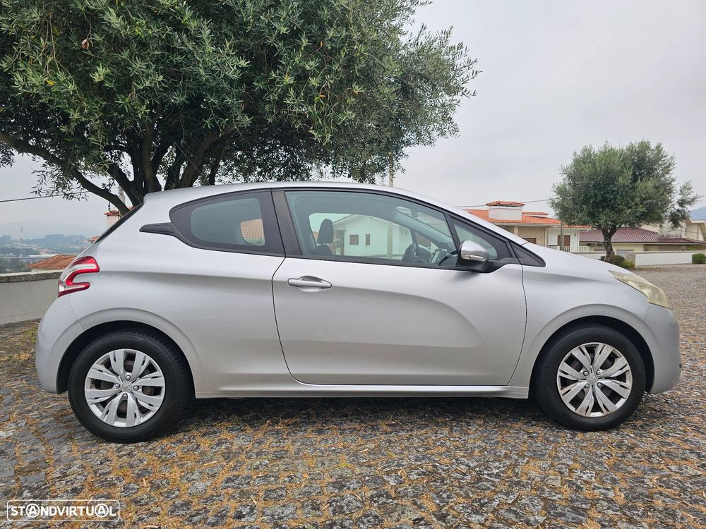 Peugeot 208 1.4 HDi Active - 10