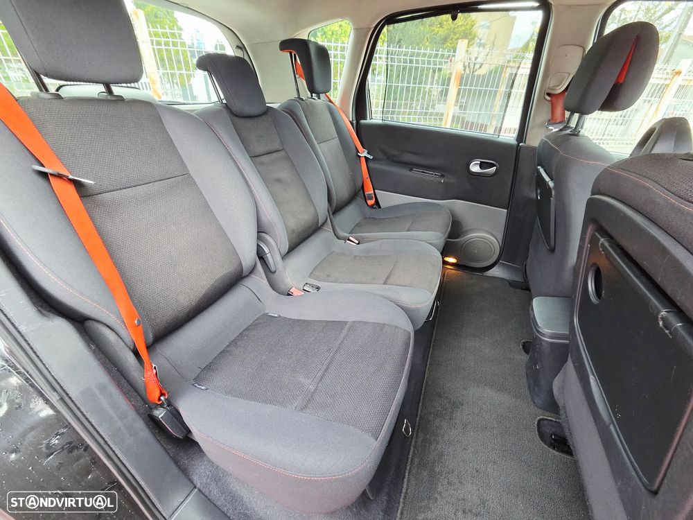 Renault Scénic 1.5 dCi Conquest - 13