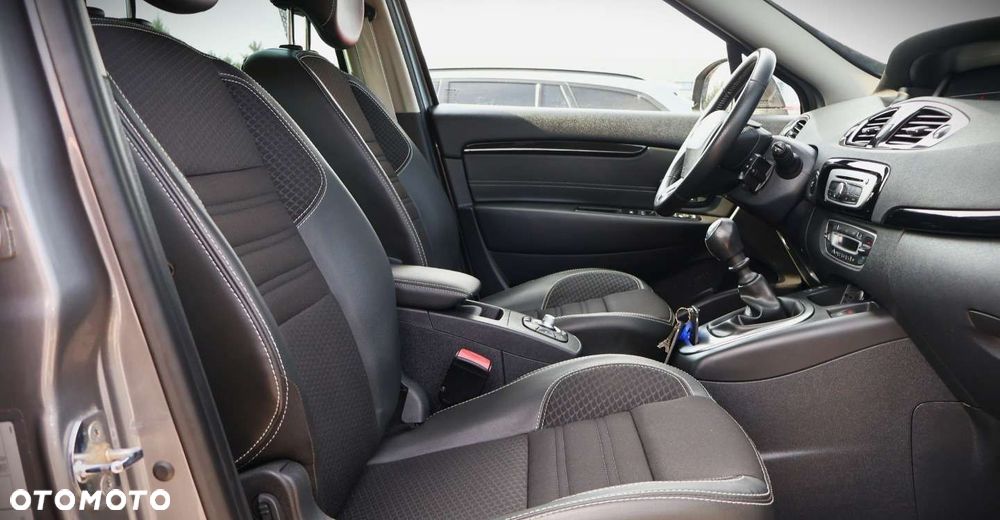 Renault Scenic - 18