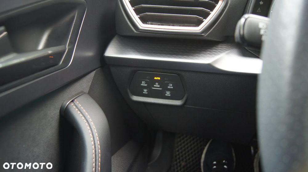 Cupra Formentor 1.5 eTSI mHEV DSG - 22