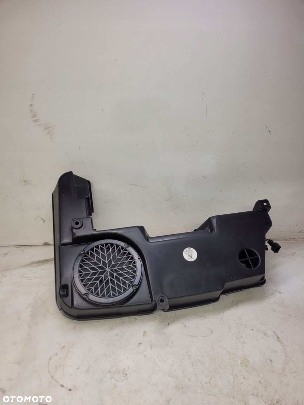 GŁOŚNIK SUBWOOFER TUBA AUDI A4 B8 AVANT 8K9035382 - 1