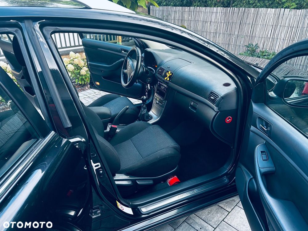 Toyota Avensis 2.0 D-4D - 4