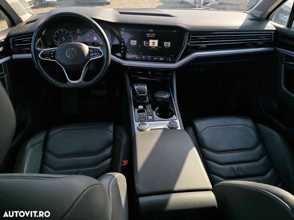 Volkswagen Touareg - 11