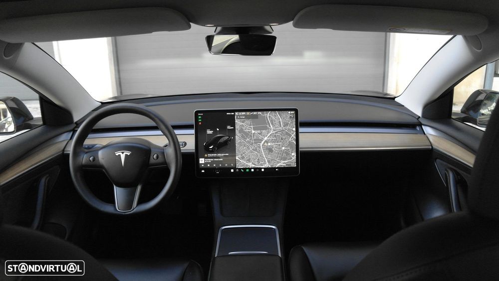 Tesla Model 3 Long Range Tração Traseira - 36