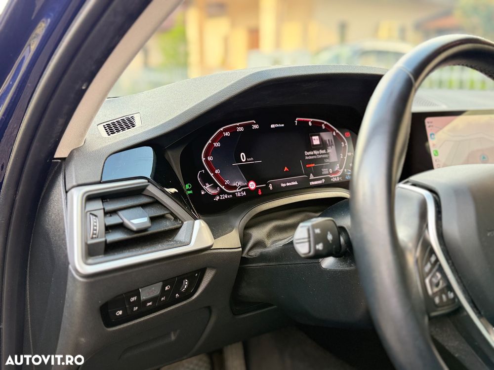 BMW Seria 3 330e Aut. Advantage - 17