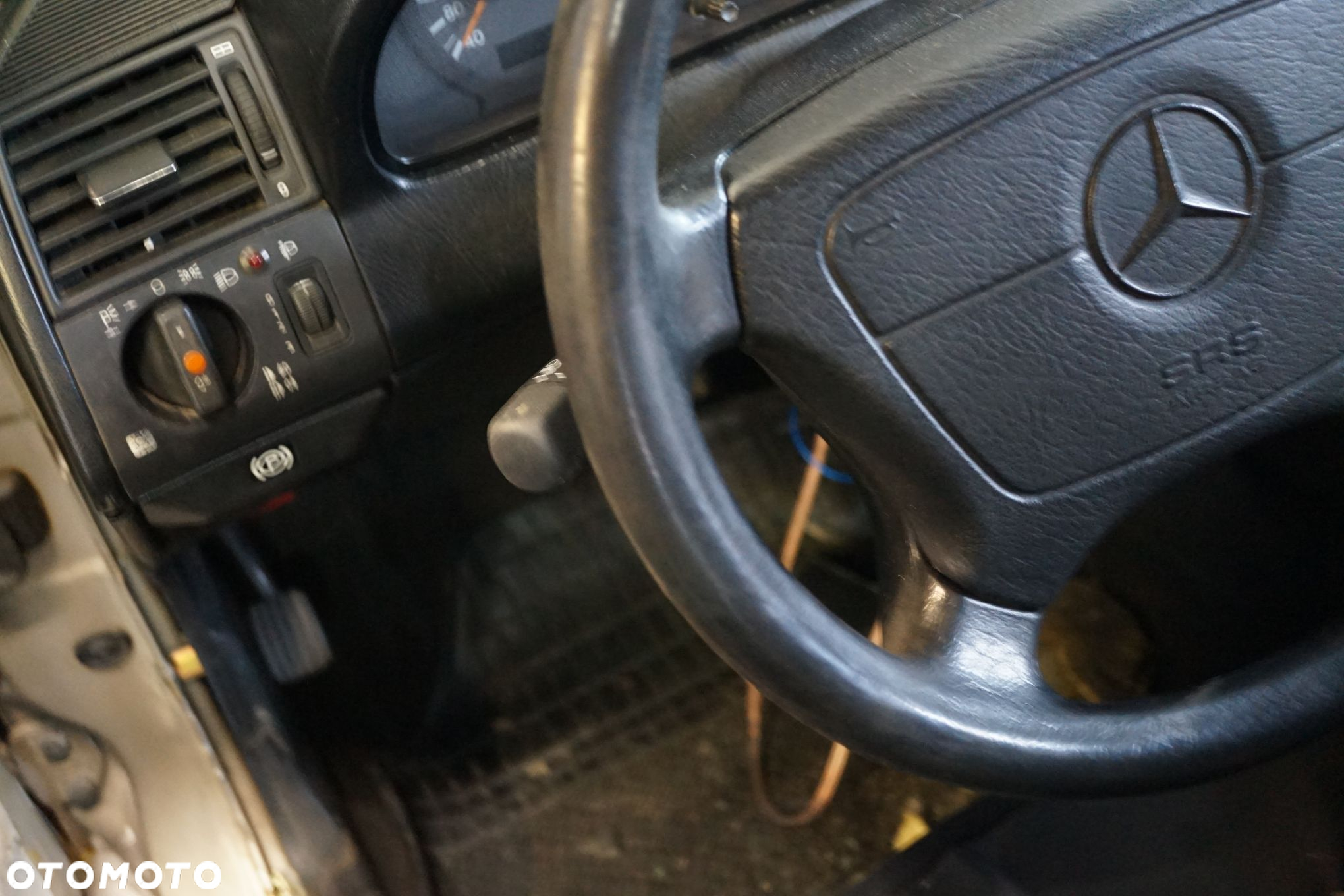 KIEROWNICA C-KLASA W202  MERCEDES 1993-1997 - 2