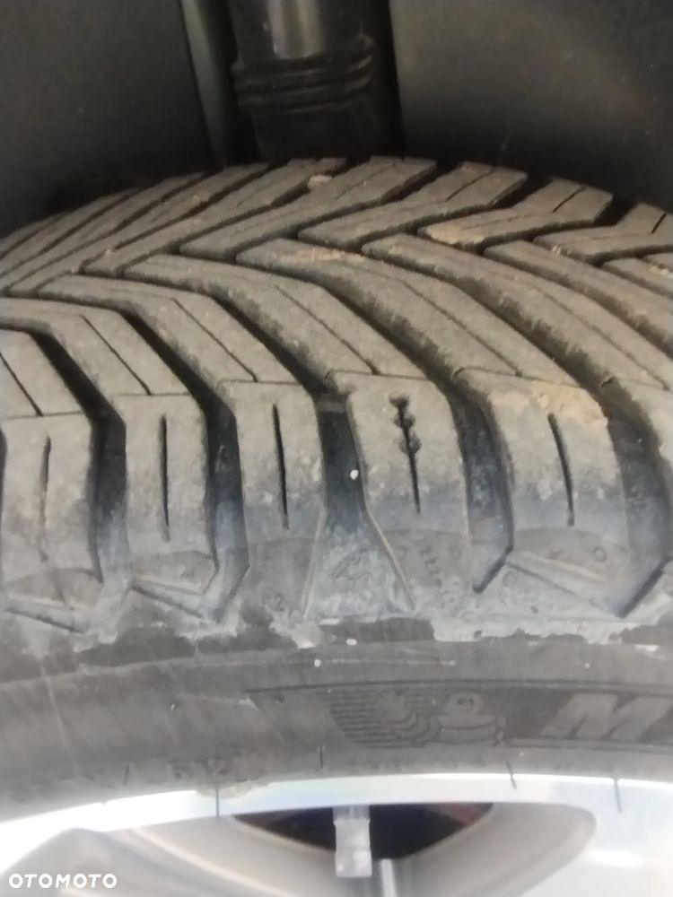 Peugeot 3008 HDi 115 Active - 28