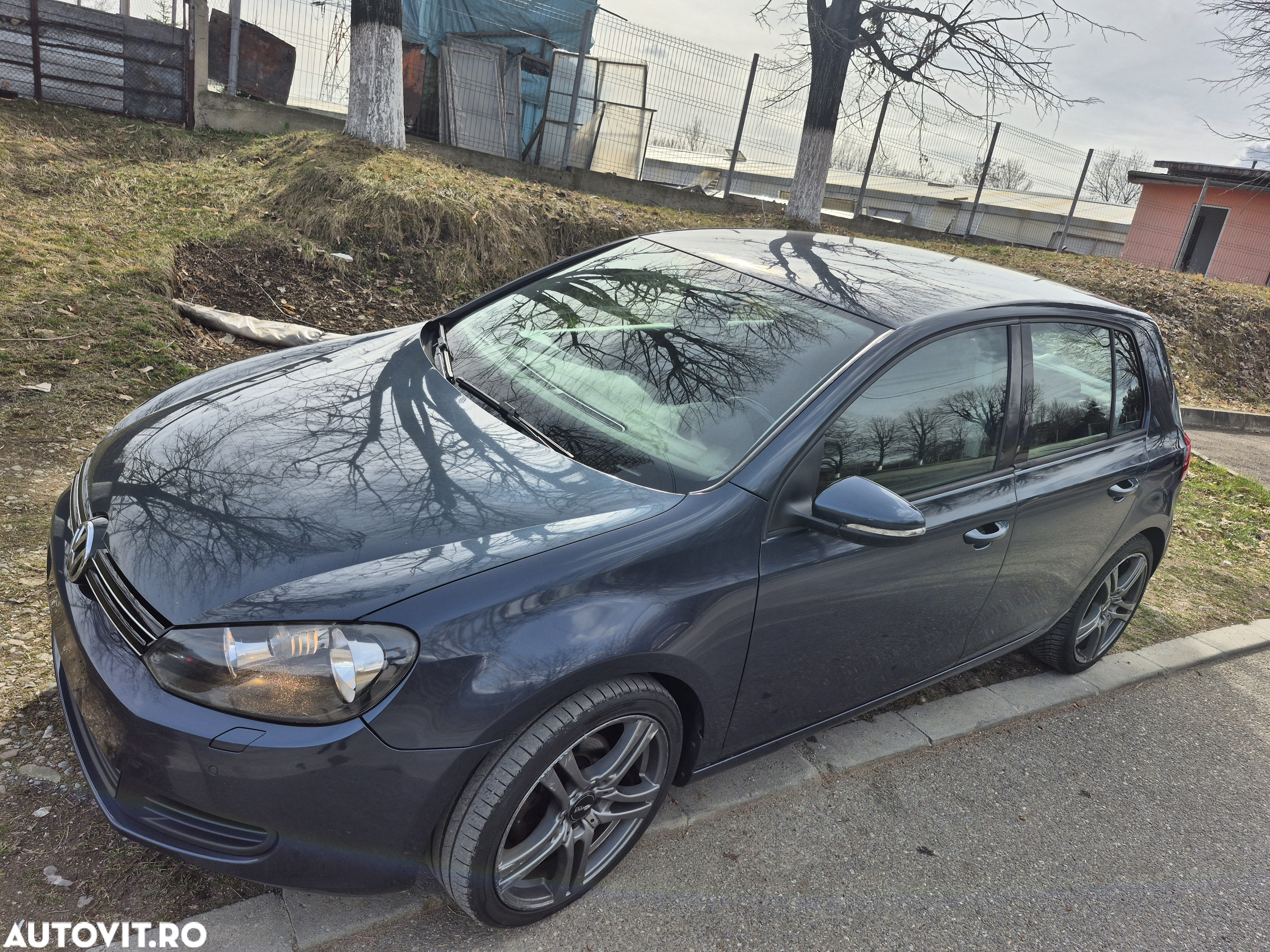 Volkswagen Golf 1.4 Comfortline - 2