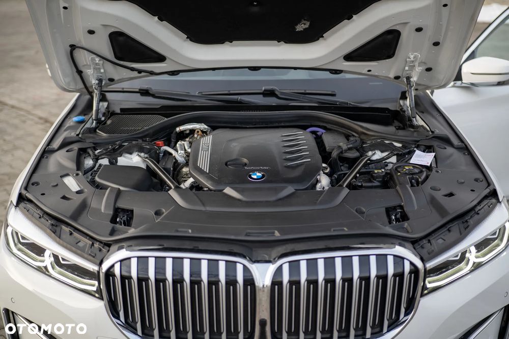 BMW Seria 7 730Ld mHEV - 24