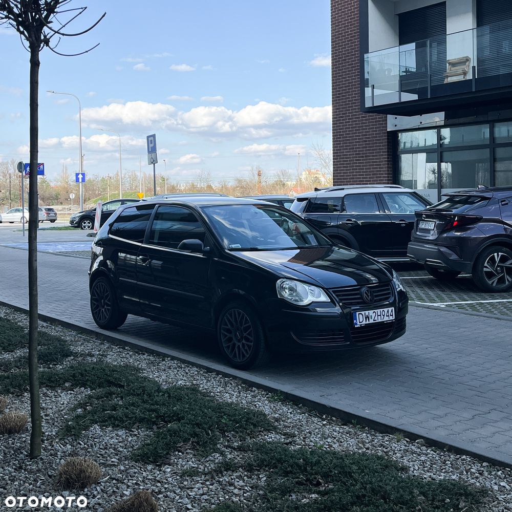 Volkswagen Polo 1.4 Tour - 4