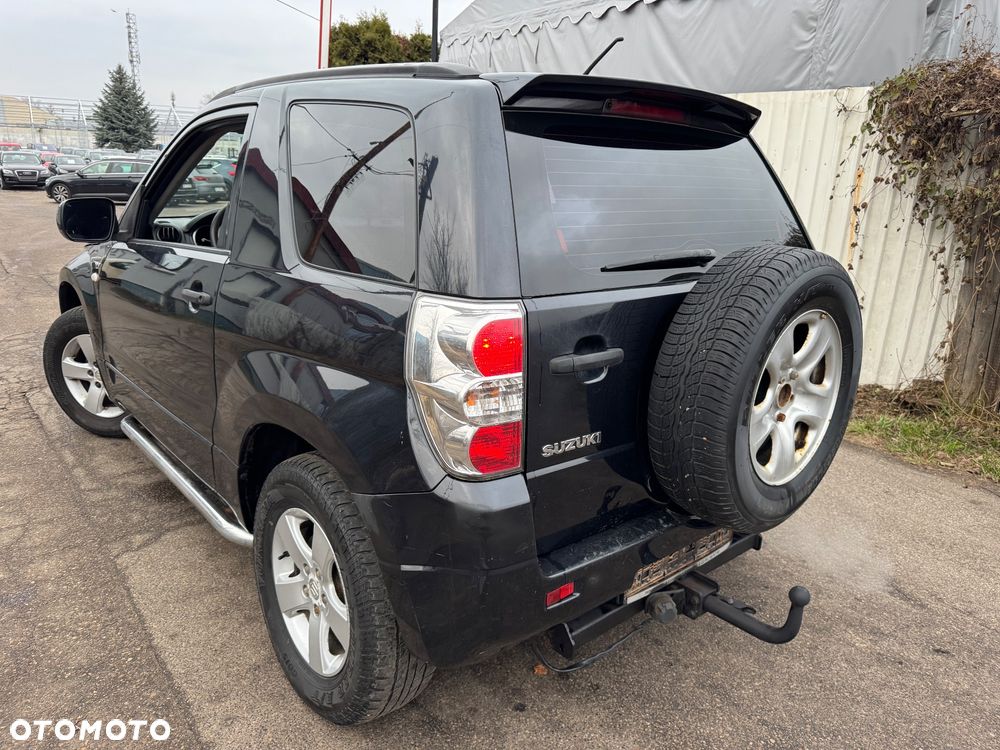 Suzuki Grand Vitara 1.6 Black&White - 13