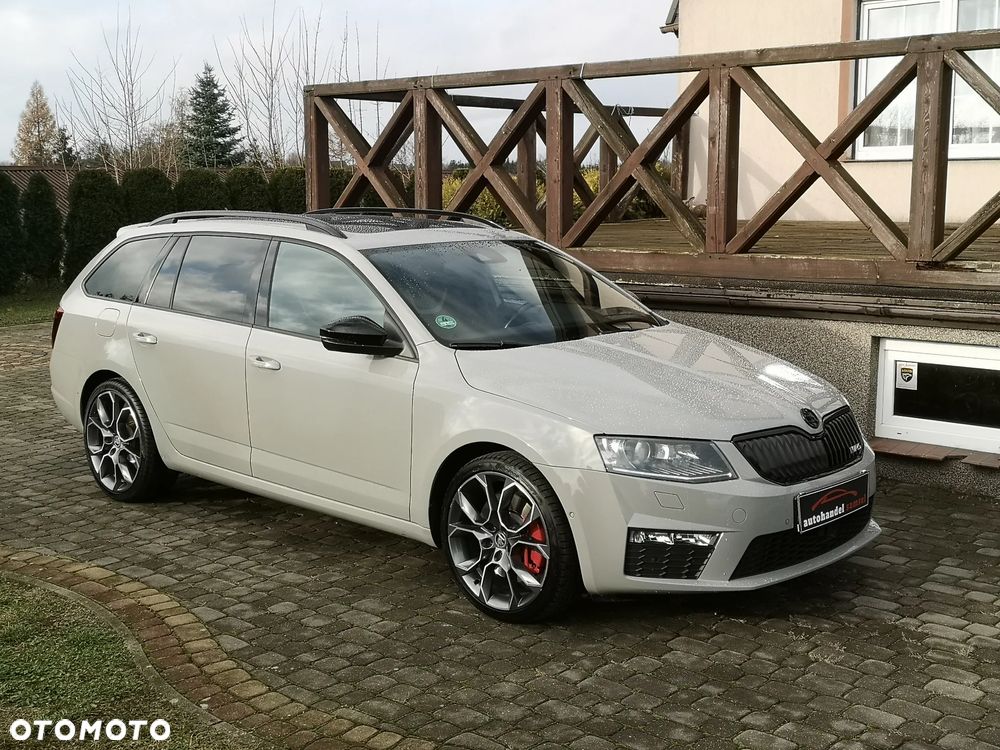 Skoda Octavia 2.0 TDI DSG RS - 3