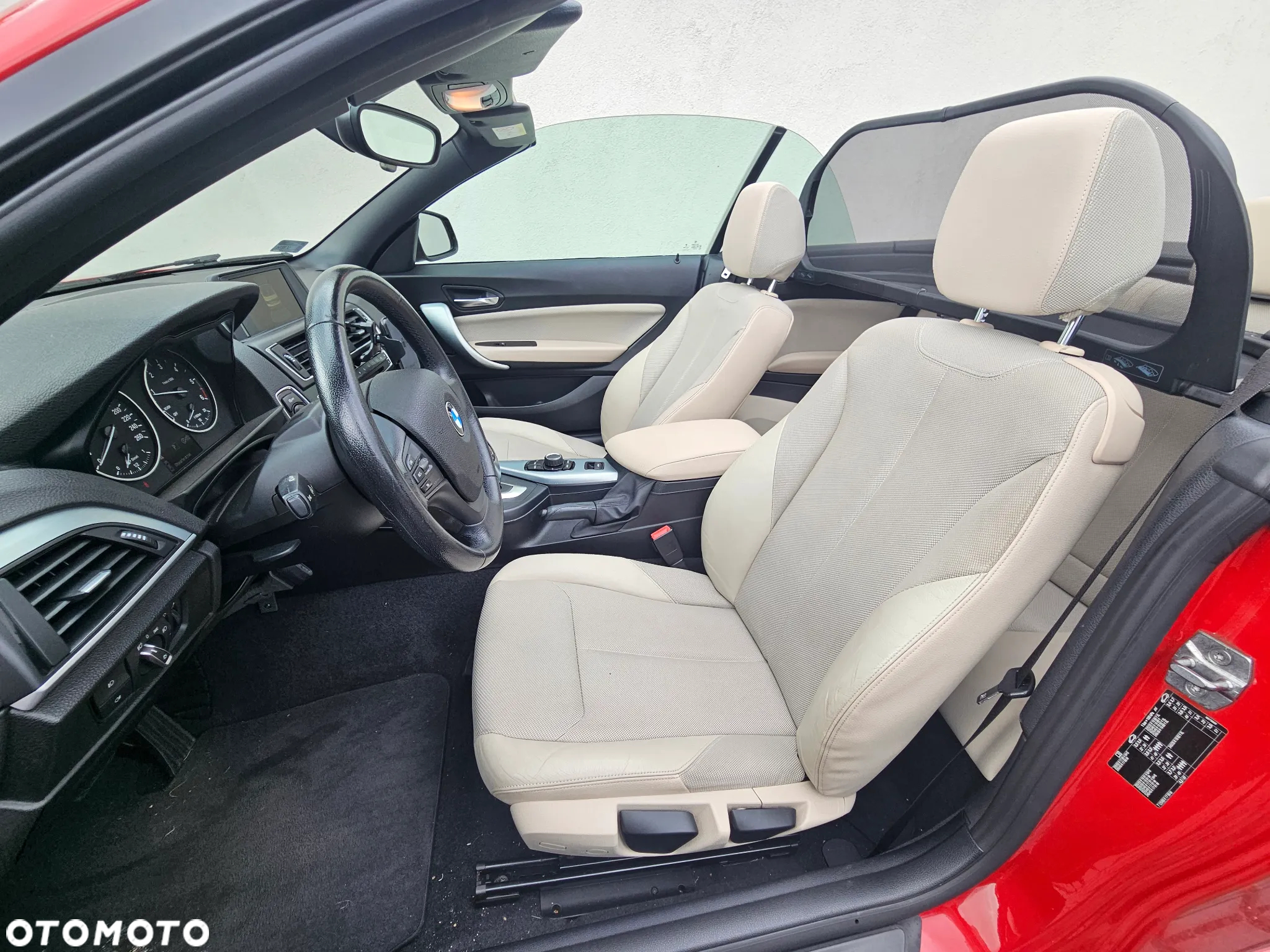 BMW Seria 2 220d - 14