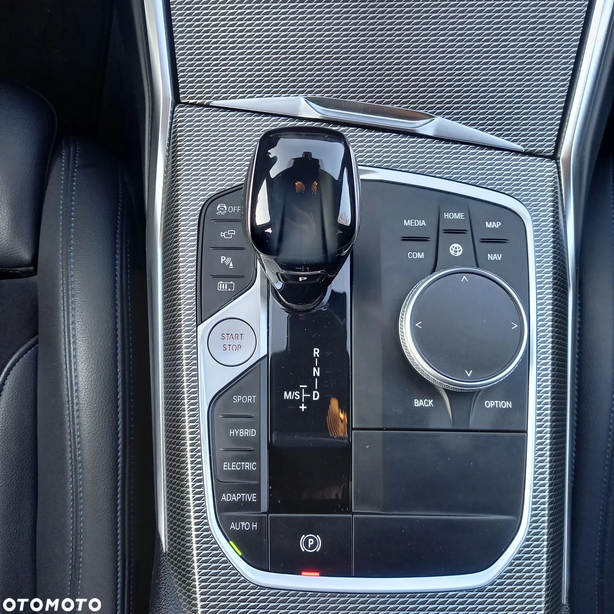 BMW Seria 3 330e Touring xDrive M Sport - 26