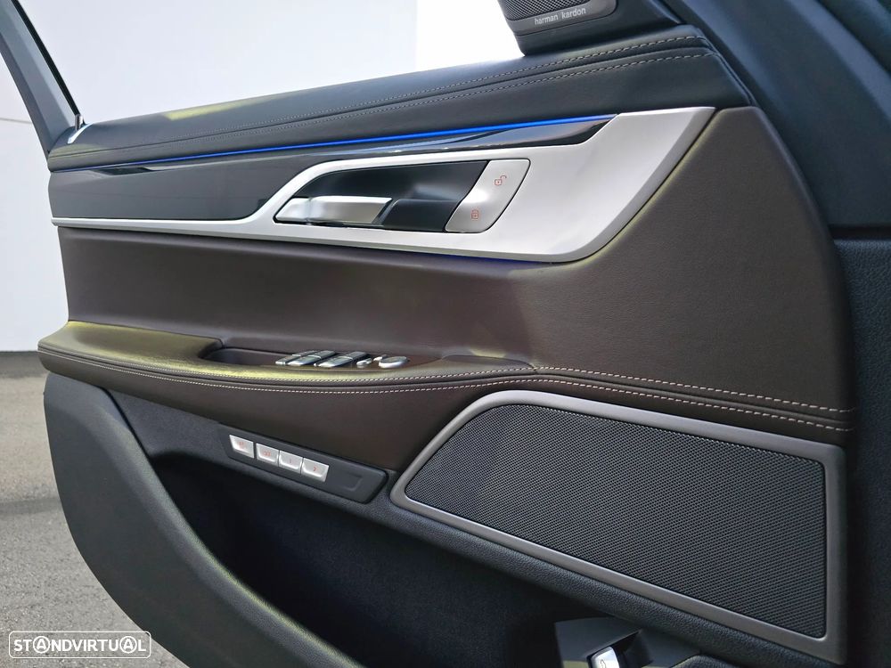 BMW 740 Le xDrive iPerformance Pack M - 36