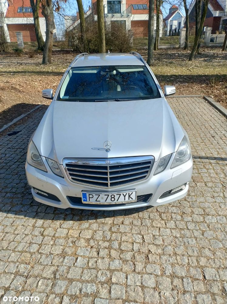 Mercedes-Benz Klasa E 350 CDI DPF BlueEFFICIENCY 7G-TRONIC Avantgarde - 4