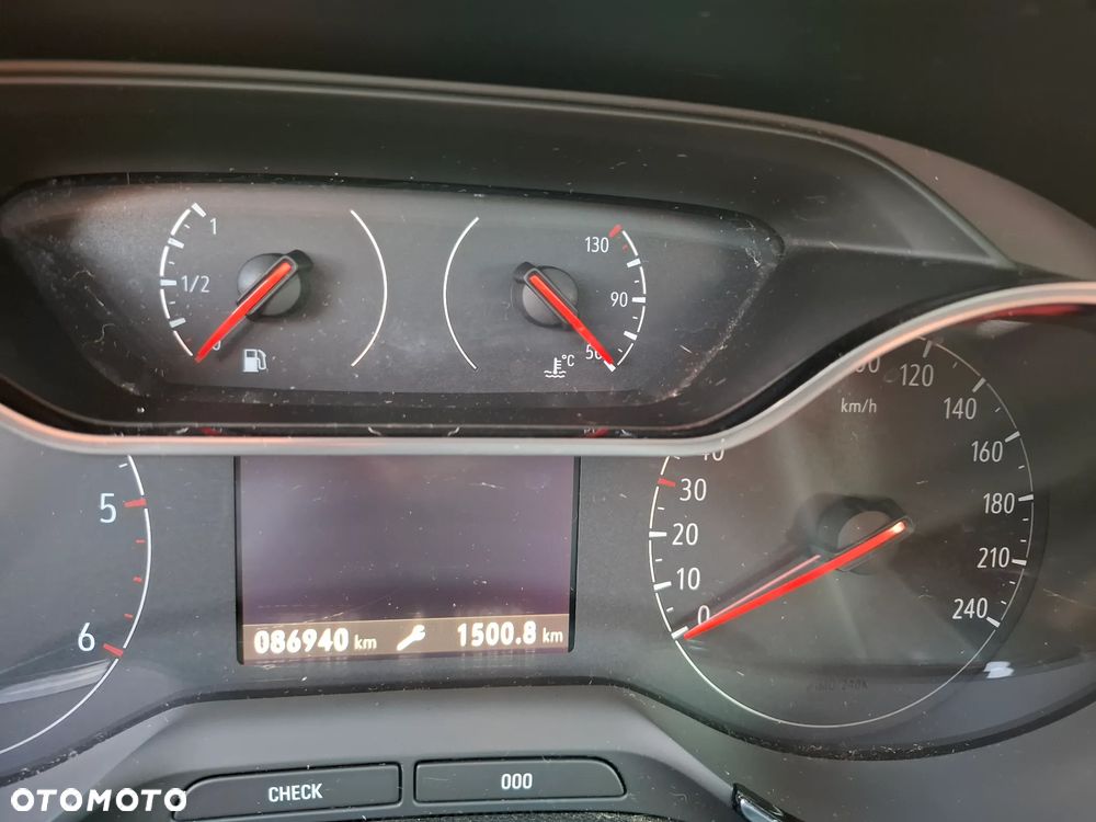 Opel Crossland X 1.6 Edition - 24