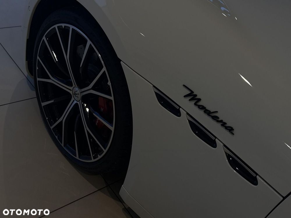 Maserati GranTurismo - 21