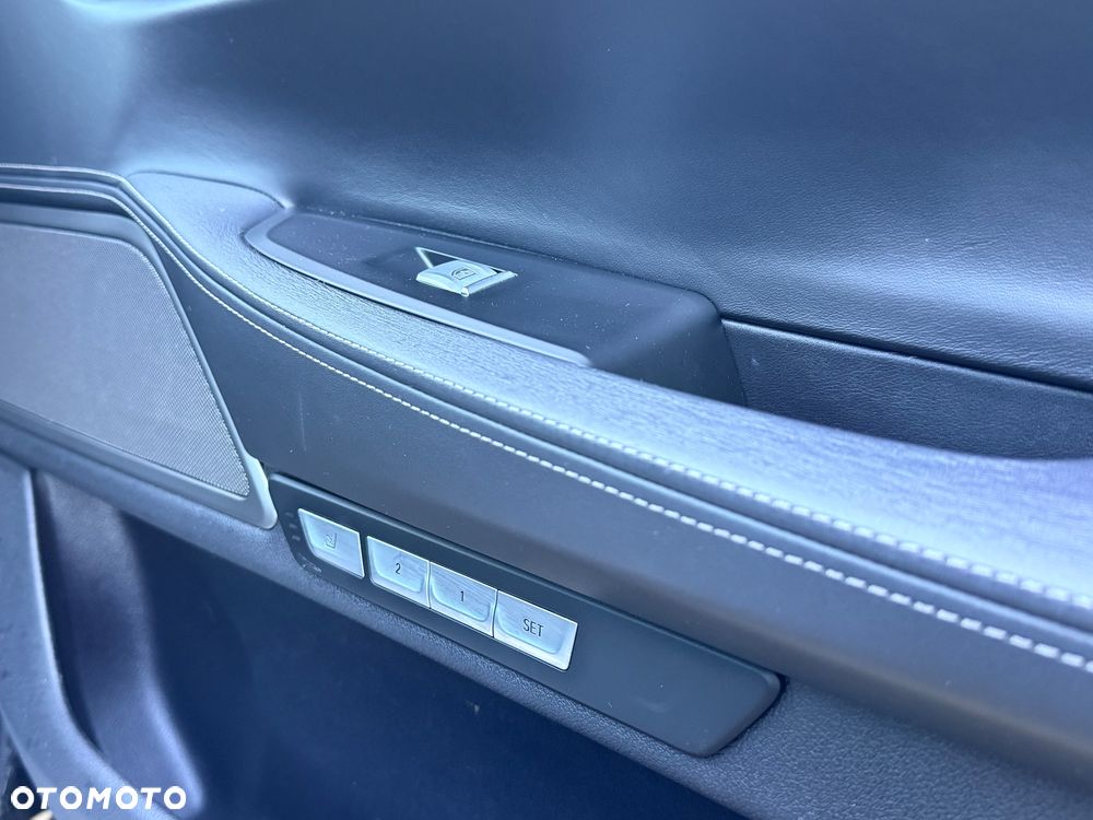 BMW Seria 7 740Li - 13