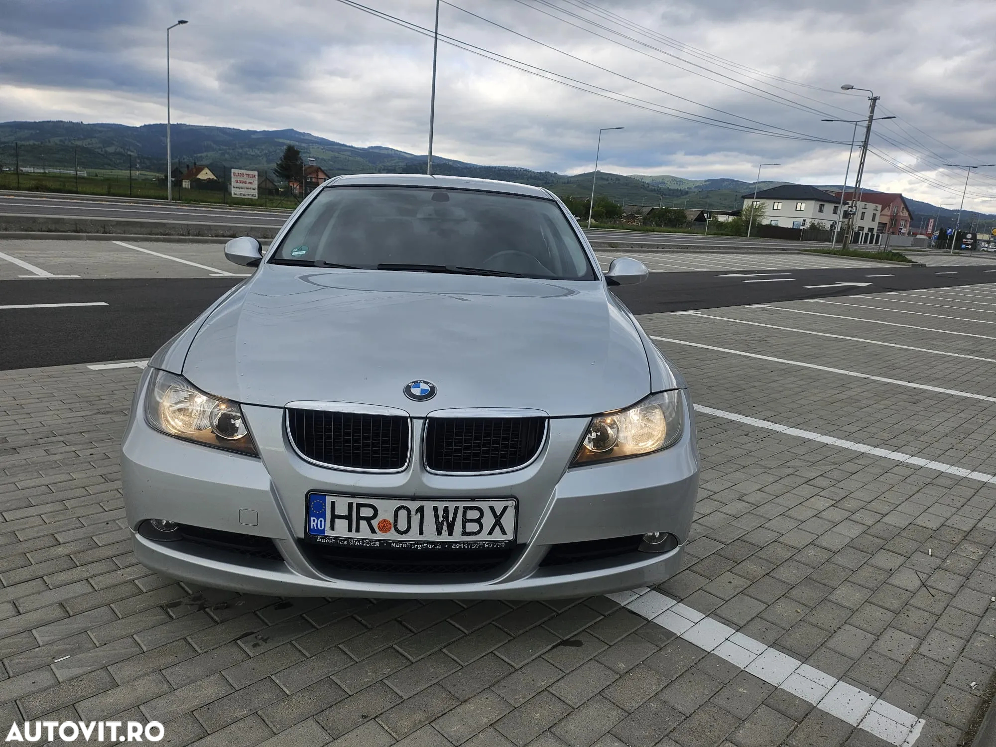BMW Seria 3 318d - 5