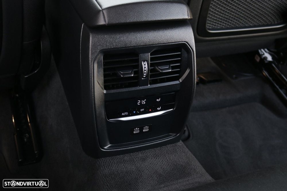 BMW 318 d Auto - 31