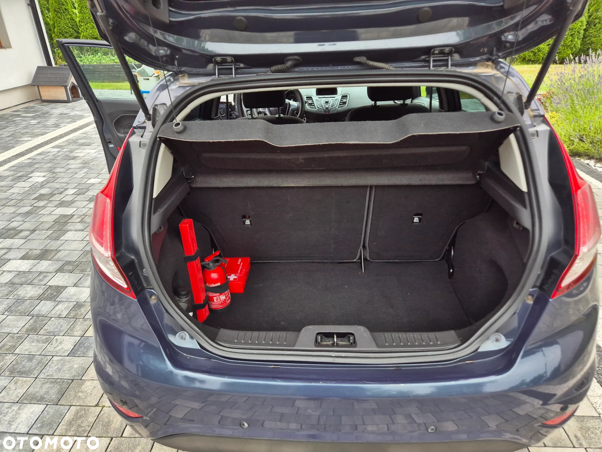 Ford Fiesta 1.5 TDCi Ambiente - 11
