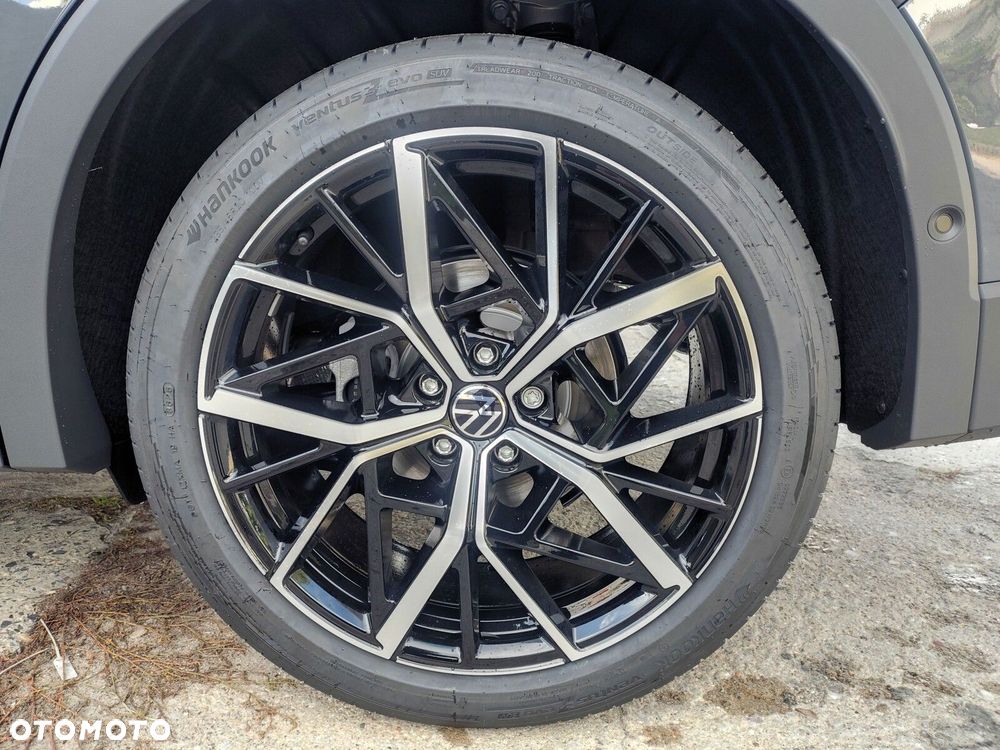 Volkswagen Tiguan - 36