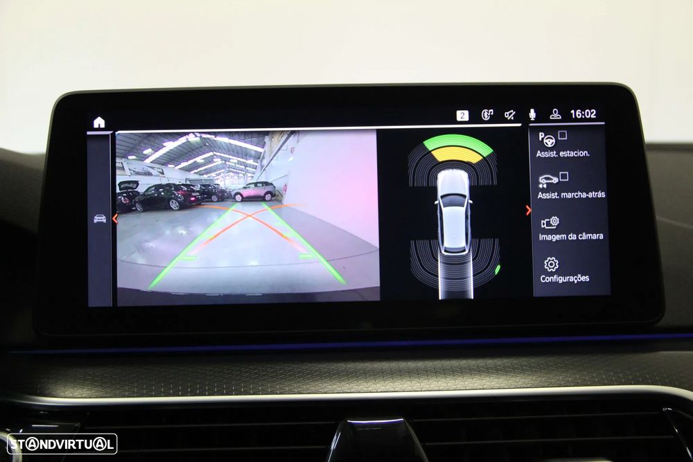 BMW 520 d Pack Desportivo M Auto - 11