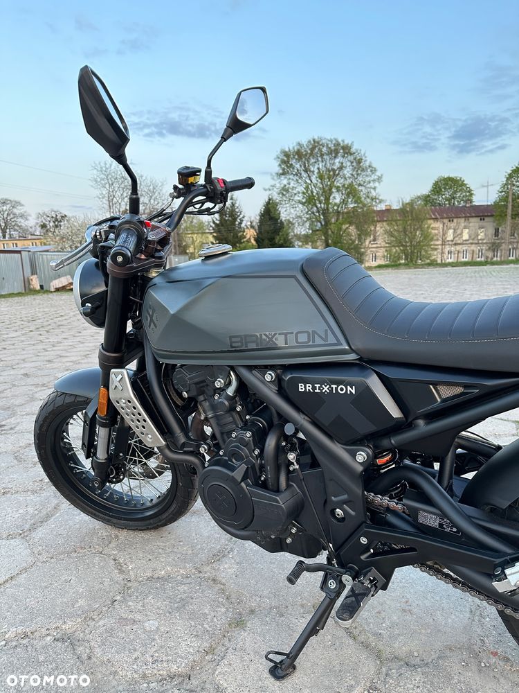 Brixton Crossfire - 6