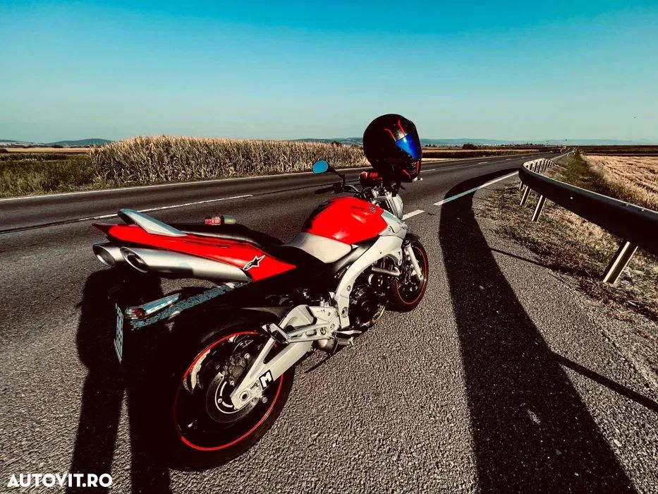 Suzuki GSR 600 - 4