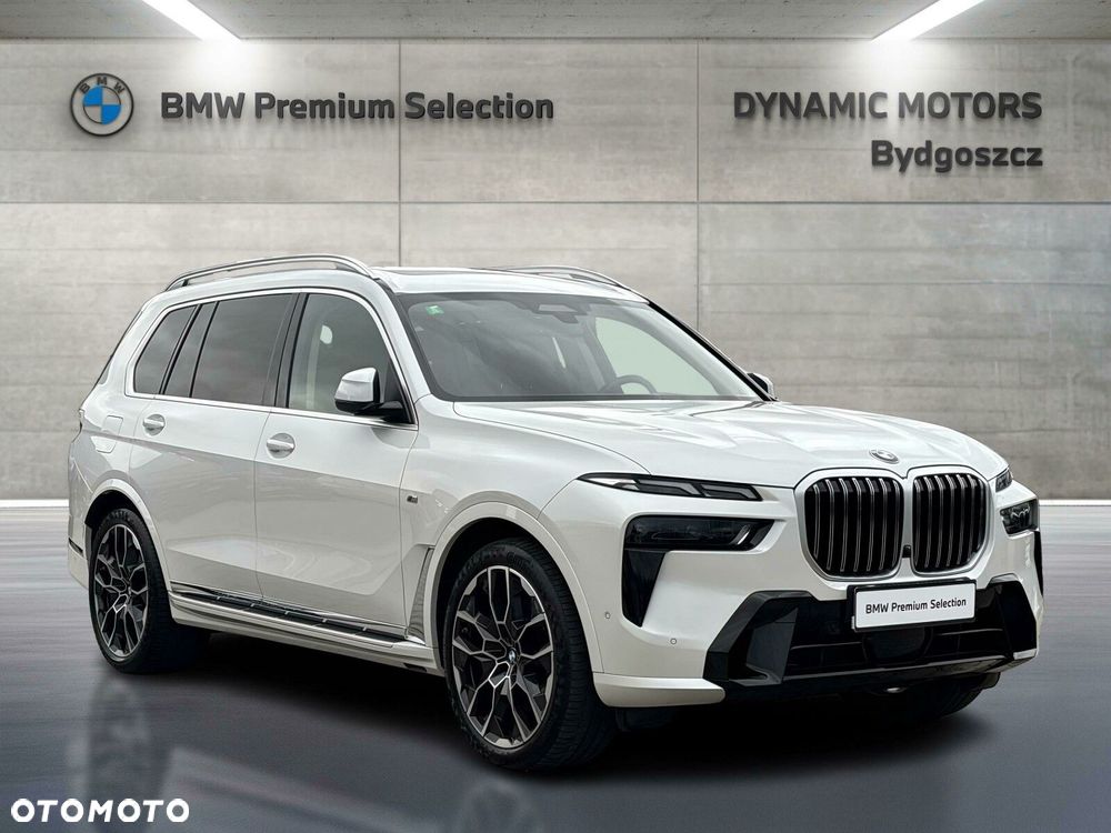 BMW X7 - 7