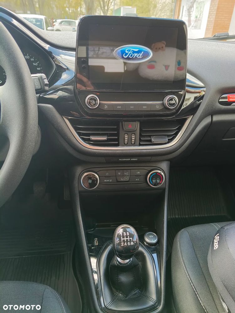 Ford Fiesta - 2