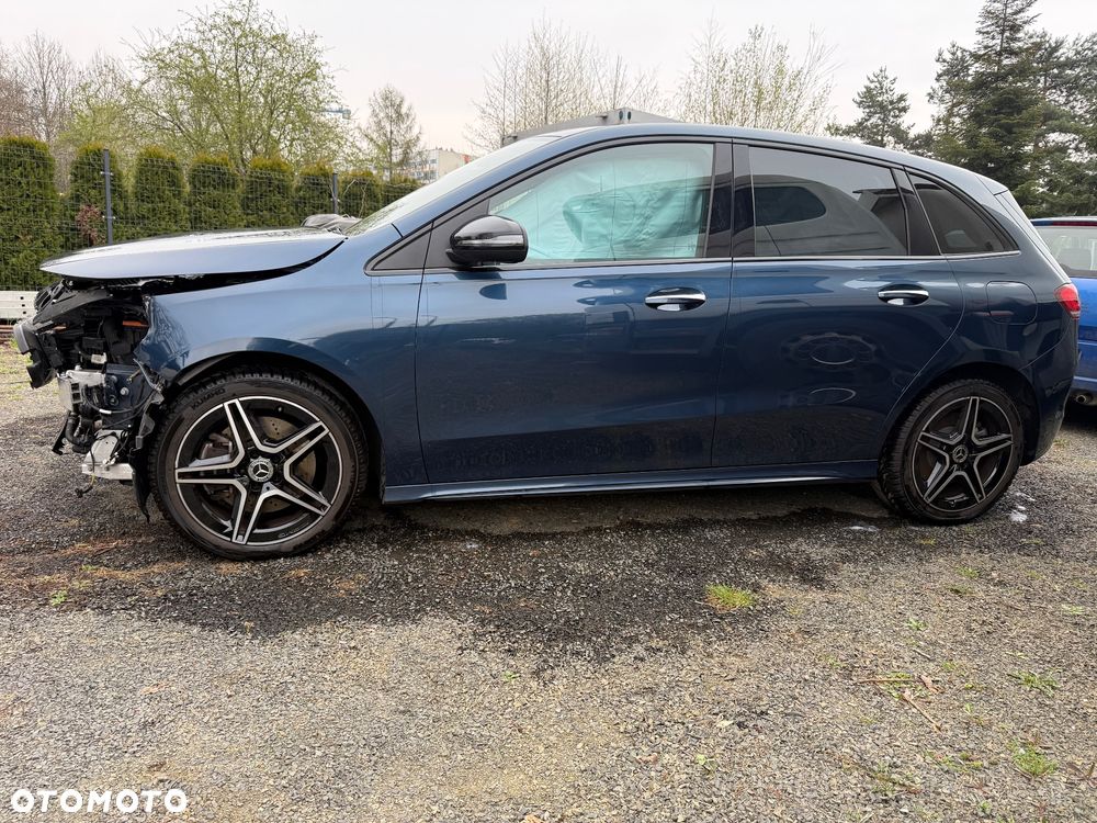 Mercedes-Benz Klasa B 250 e 8G-DCT AMG Line - 5