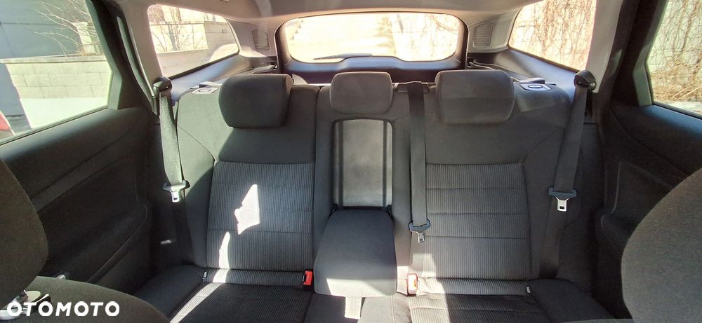 Ford Mondeo 1.8 TDCi Titanium - 17