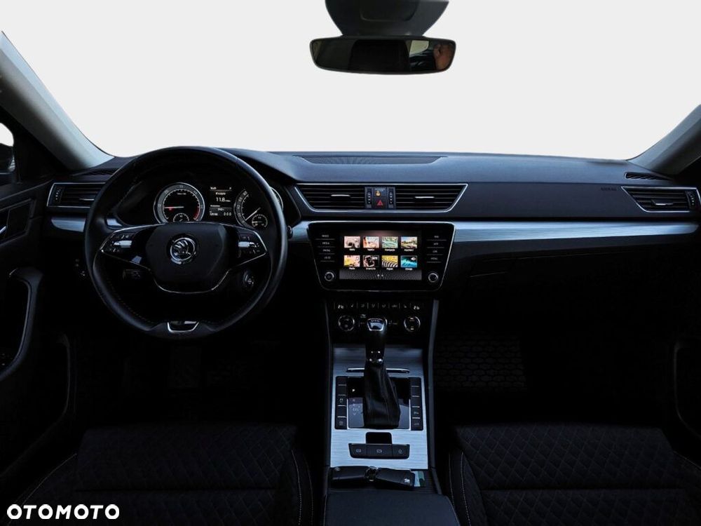 Skoda Superb 2.0 TDI SCR Ambition DSG - 10